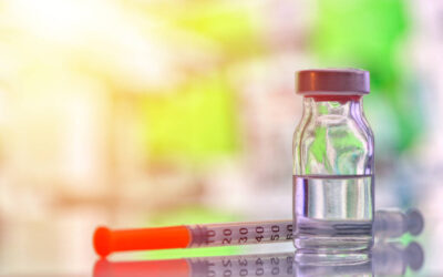 Compounding vs. Commercial Meds: What’s the Difference?